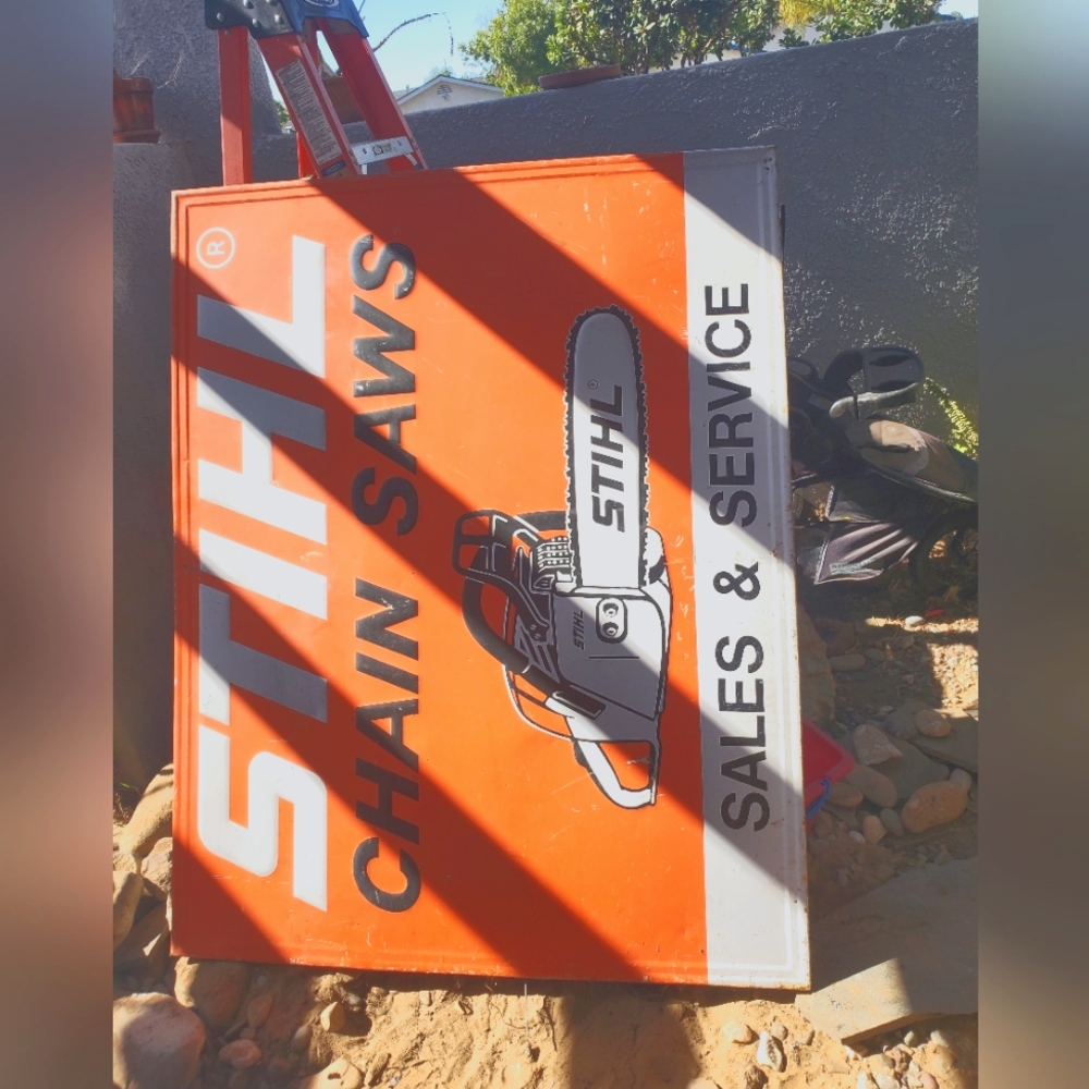 (1-805) VINTAGE (703) REAL (6782) STEEL  ADVERTISING SIGN****STIHL CHAINSAW*****